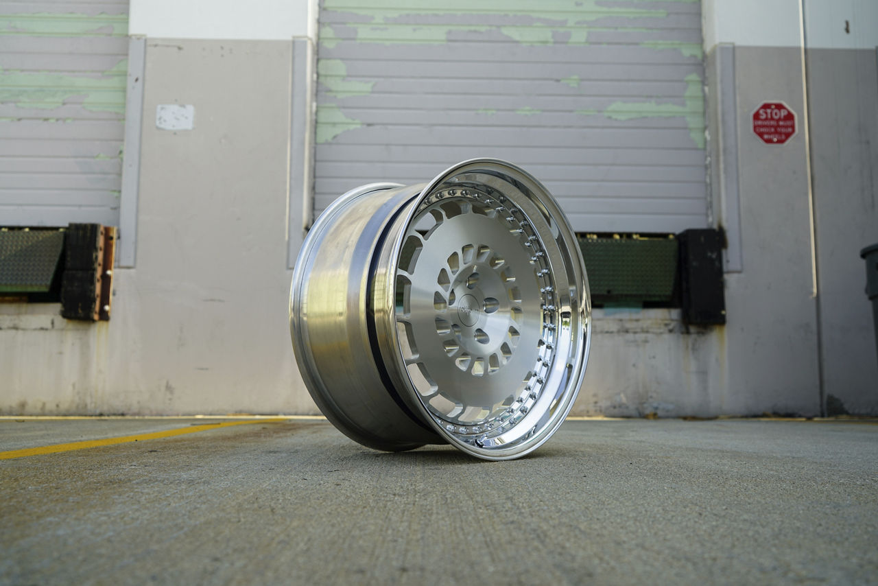 rotiform CCV ① rema様 ROTIFORM® CCV 2PC WELDED Wheels - Custom Finish Rims